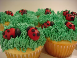 Yummy Ladybug Cupcakes.